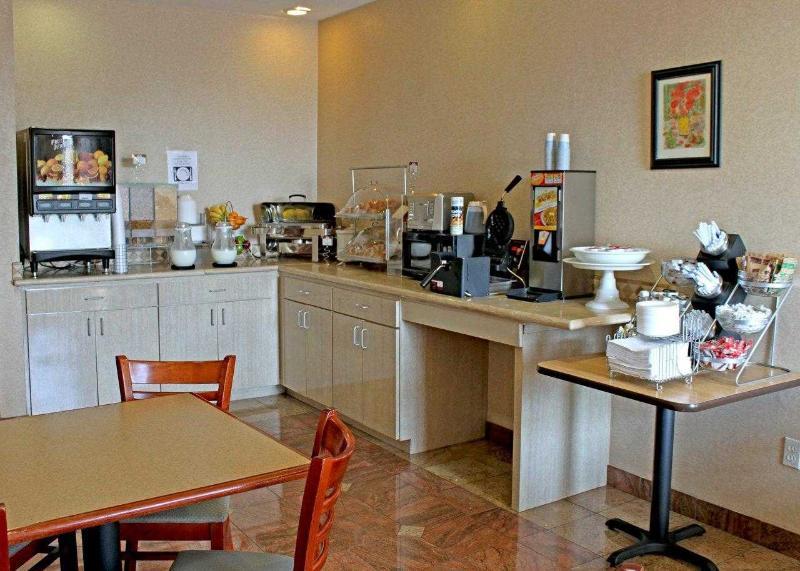 Quality Suites Temple Esterno foto